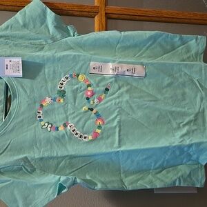 Kids Size 8 T-Shirt Green Shamrock Design Heart of gold Medium  Girls Youth New